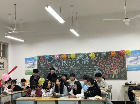 2022年影視后期專業組織學生歡度元旦22-01-02-3.jpg