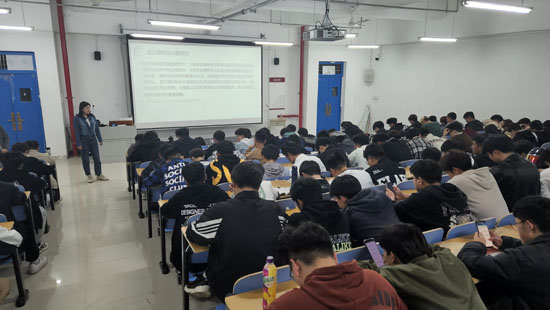 漯河食品職業學院東軟數智產業學院-職業生涯規劃專題講座23-03-10-4.jpg