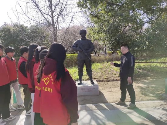 爭做河小青3.jpg
